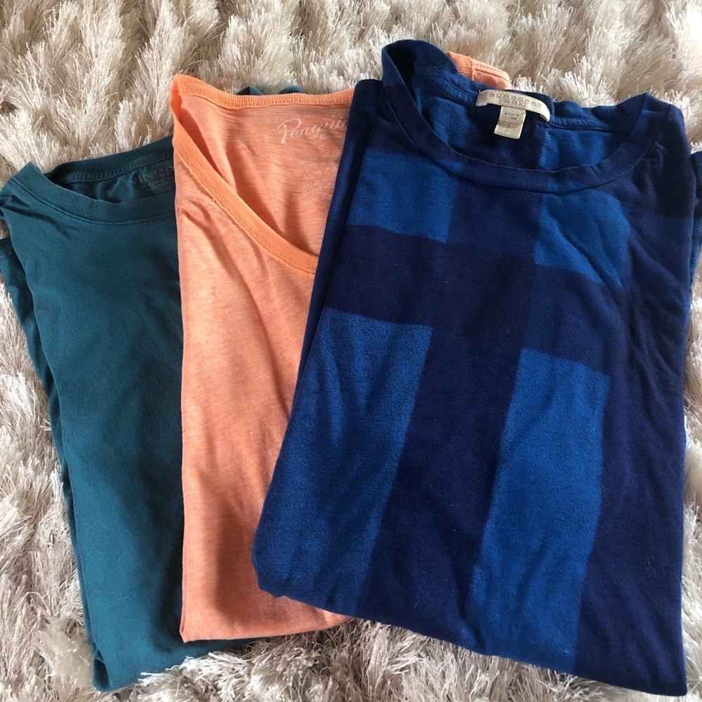 3 like new T-shirts! Burberry, Penguin and Vince.